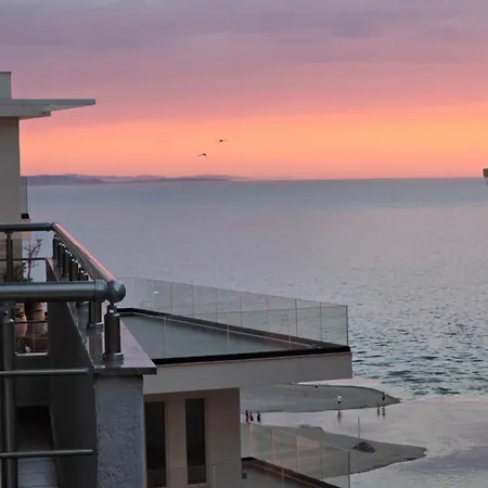 Blue32 Sarandë